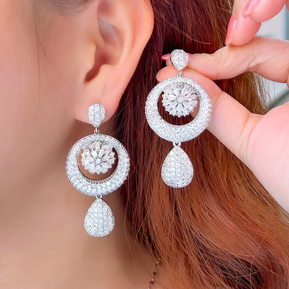 CWWZircons 2023 New Luxury Dangle Water Droplets Cubic Zircon Large Long Wedding Earrings for Brides African CZ Jewelry CZ530
CWWZircons 2023 New Luxury Dangle Water Droplets Cubic Zircon Large Long Wedding Earrings for Brides African CZ Jewelry CZ530