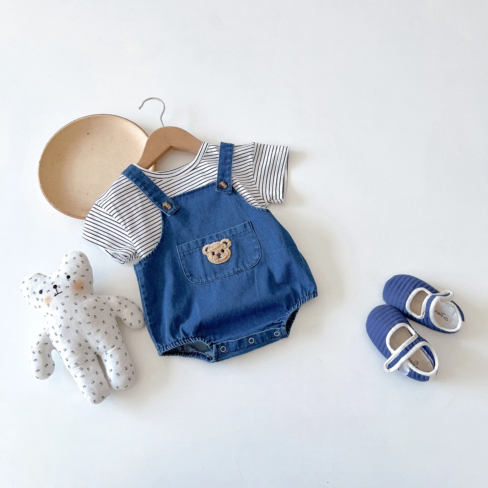 Grosfairy 2022 Summer Baby Clothing Set Toddler Girls Striped Tee and Denim Bodysuits Cartoon Bear Kids Overalls Cotton Tshirt
Grosfairy 2022 Summer Baby Clothing Set Toddler Girls Striped Tee and Denim Bodysuits Cartoon Bear Kids Overalls Cotton Tshirt