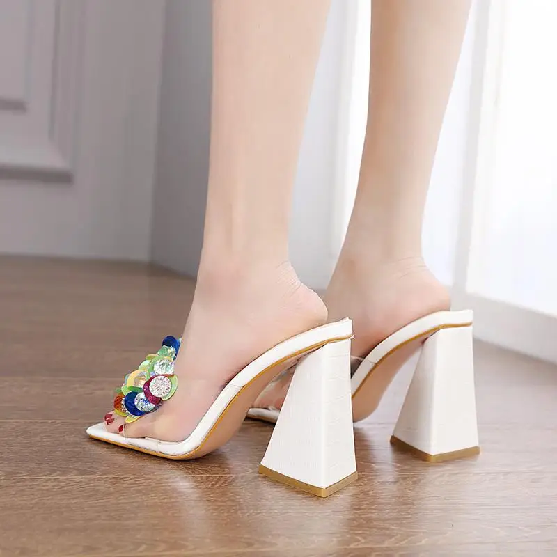 Блестящие шлепанцы, обувь на каблуке, женские шлепанцы, низкий квадратный носок, желе, высокие римские скандалы из искусственной кожи с крис... 
Блестящие шлепанцы, обувь на каблуке, женские шлепанцы, низкий квадратный носок, желе, высокие римские скандалы из искусственной кожи с крис...