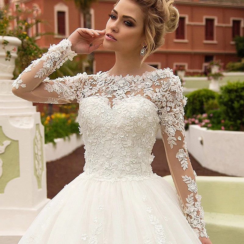 New Charming Appliques Long Sleeves A-Line Wedding Dresses 2022 Luxury Scoop Neck Lace Up Princess Bridal Gown Plus Size
New Charming Appliques Long Sleeves A-Line Wedding Dresses 2022 Luxury Scoop Neck Lace Up Princess Bridal Gown Plus Size