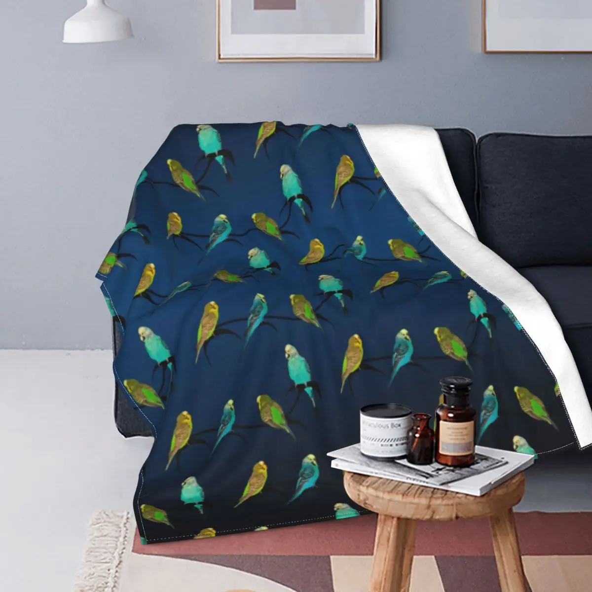 Птицы рисунок питомца одеяло Budgie Frenzy супер мягкое Дешевое покрывало эстетическое флисовое покрывало
Птицы рисунок питомца одеяло Budgie Frenzy супер мягкое Дешевое покрывало эстетическое флисовое покрывало