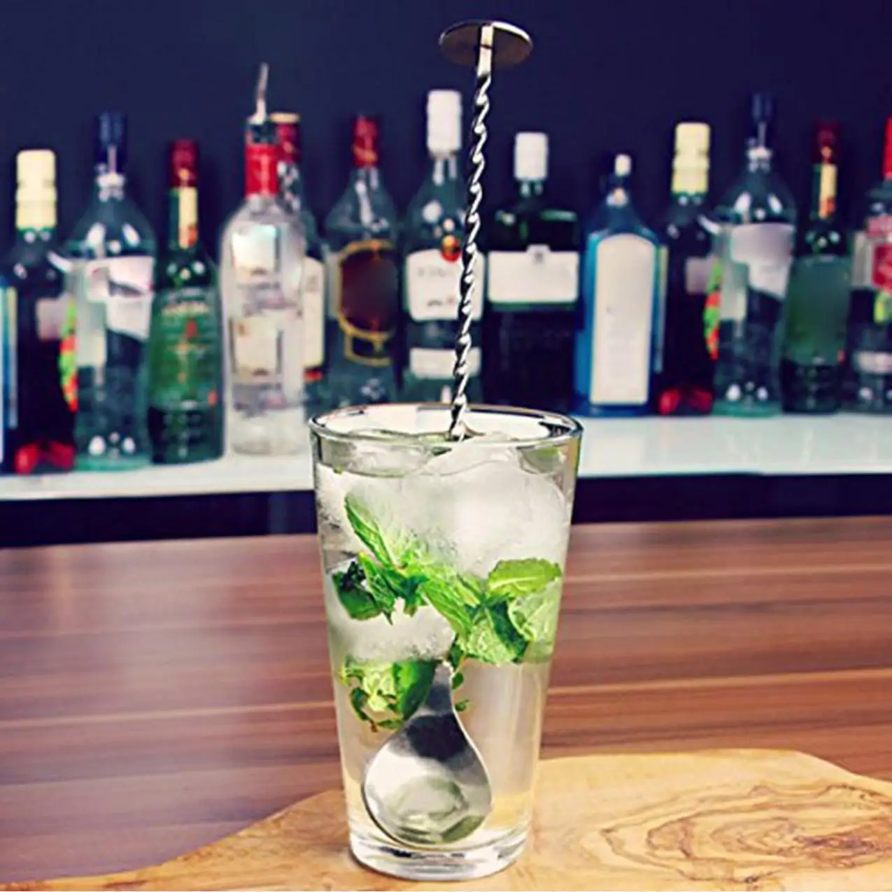 Микшерная ложка для бара, вращающаяся перемешивающая ложка из нержавеющей стали высокого качества, инструмент для смешивания фруктов
Микшерная ложка для бара, вращающаяся перемешивающая ложка из нержавеющей стали высокого качества, инструмент для смешивания фруктов