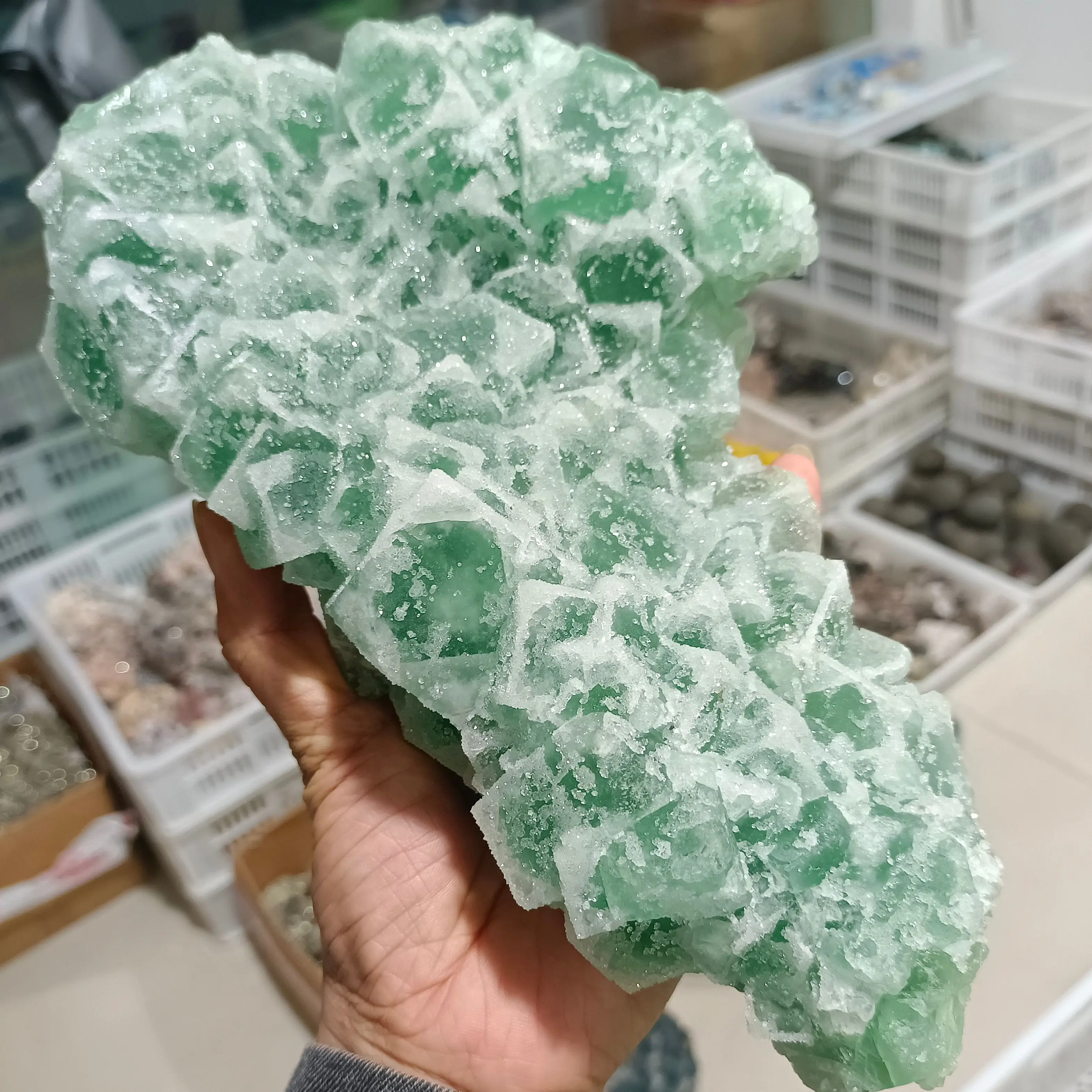 Natural Fudge Fluorite Rough Ore Crystal Ornaments Home Office Decoration Gifts Mineral Degaussing Cure
Natural Fudge Fluorite Rough Ore Crystal Ornaments Home Office Decoration Gifts Mineral Degaussing Cure