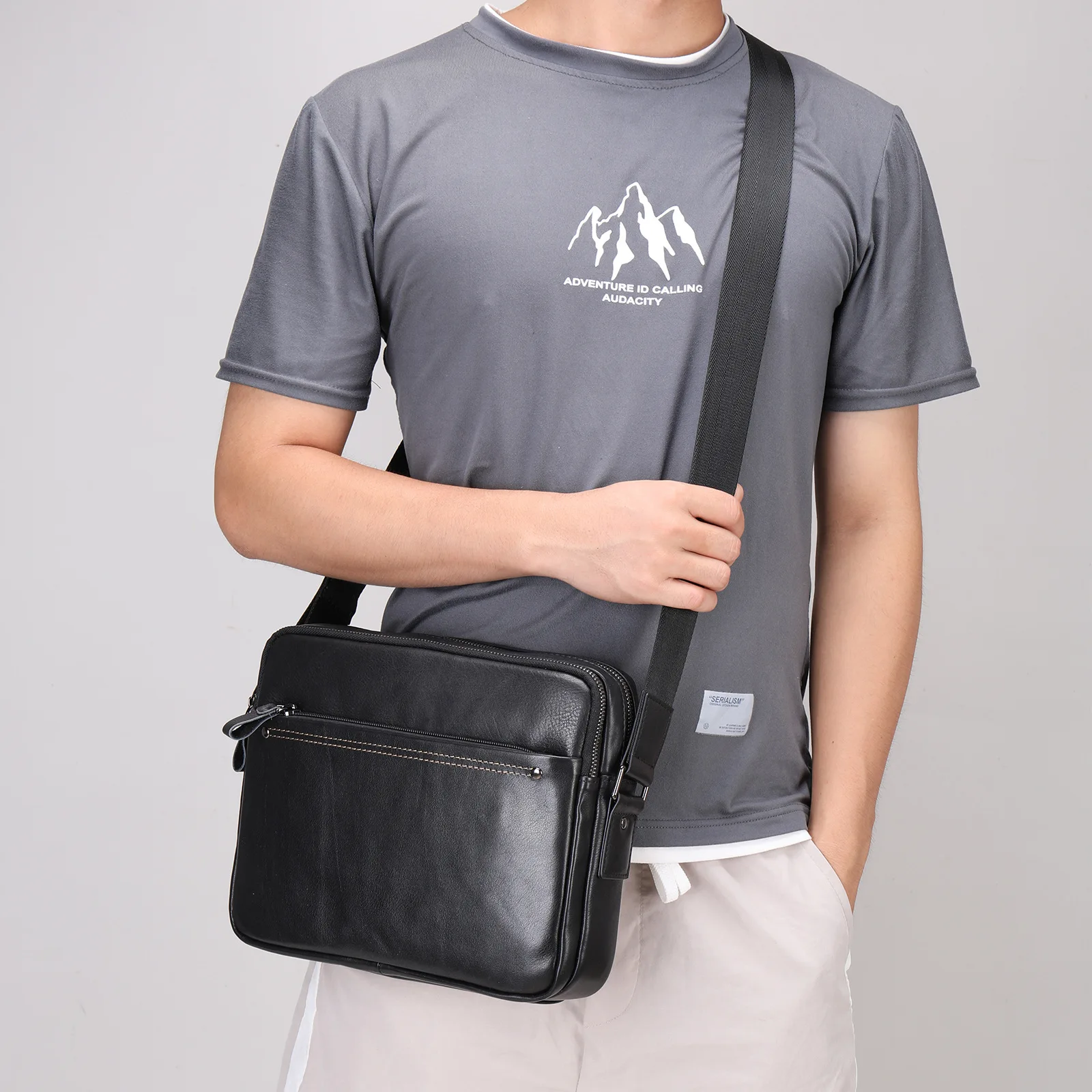 Fashion Genuine Leather Men’s Messenger Bags High Quality Real Cow Leather Male Crossbody Bag Simple Business Men Purse Bags
Fashion Genuine Leather Men’s Messenger Bags High Quality Real Cow Leather Male Crossbody Bag Simple Business Men Purse Bags