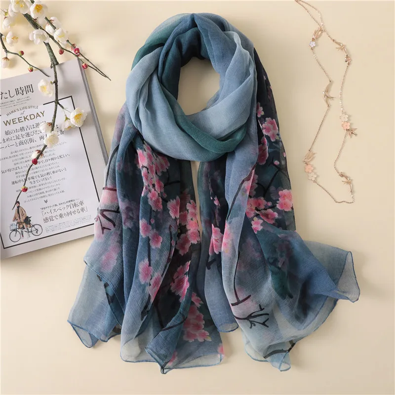 Chinese style Classic silk 2022 Spring summer autumn and winter women foulard beautiful scarf lady fashion beach New print shawl
Chinese style Classic silk 2022 Spring summer autumn and winter women foulard beautiful scarf lady fashion beach New print shawl