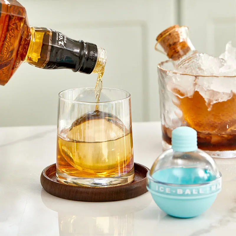 6*8cm Light Bulb Shape Mold Ice Hockey Mold Large Silicone Ice Mould Creative Light Bulb Shape Round Ice Mold Whiskey Ice Cube
6*8cm Light Bulb Shape Mold Ice Hockey Mold Large Silicone Ice Mould Creative Light Bulb Shape Round Ice Mold Whiskey Ice Cube