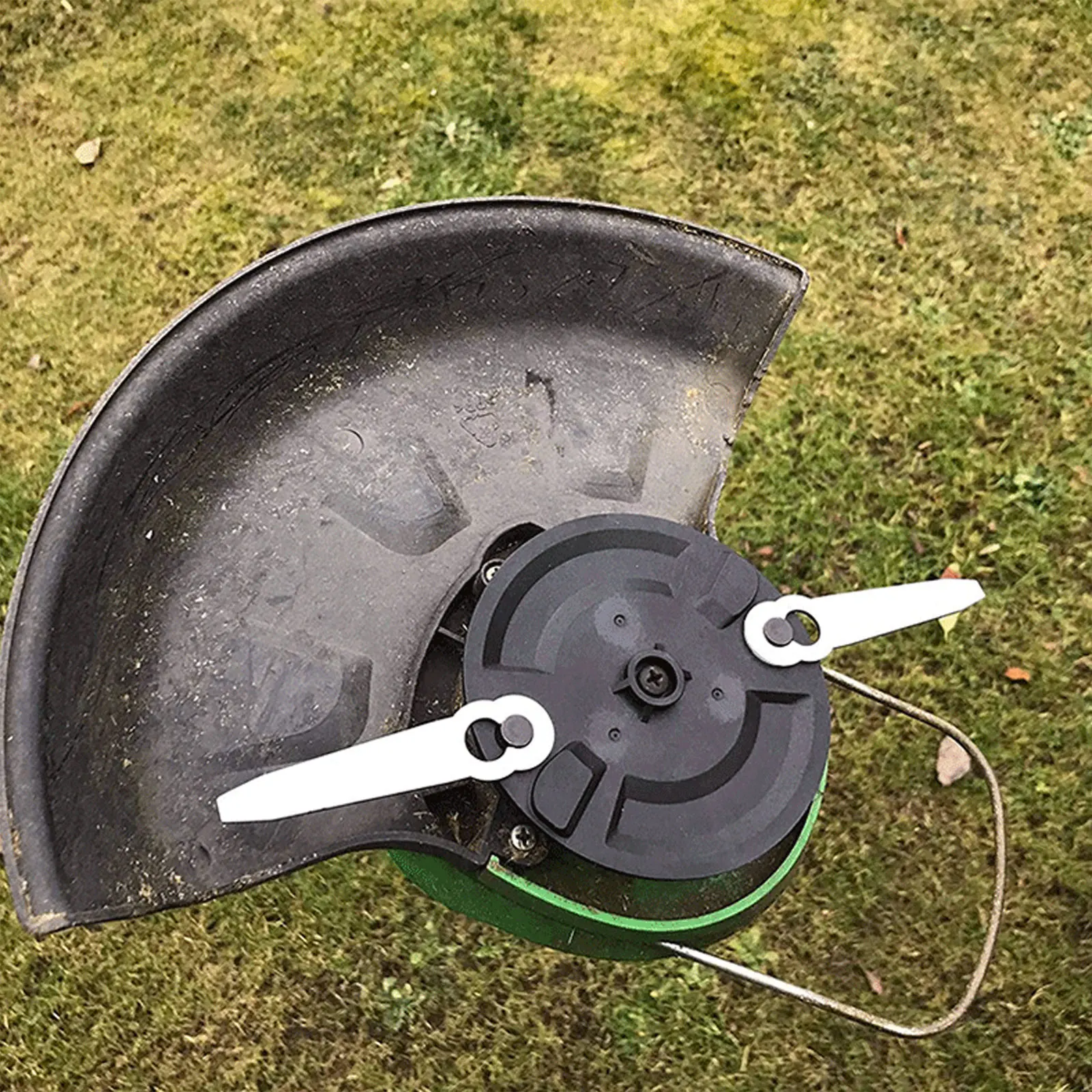 1Pcs Grass Trimmer Blade Garden Lawn Mower for Ferrex Aldi Poly Cut 2-2 FSA 45 for Home Garden Tool Accessories
1Pcs Grass Trimmer Blade Garden Lawn Mower for Ferrex Aldi Poly Cut 2-2 FSA 45 for Home Garden Tool Accessories