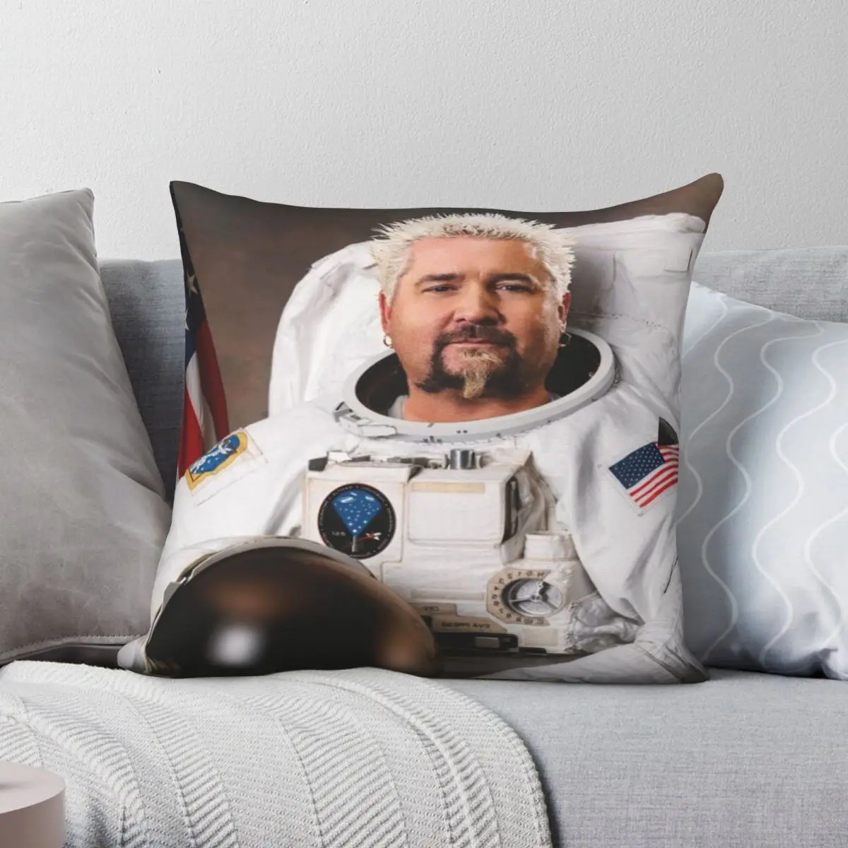 Квадратная подушка Flavortown на Луну, чехол из полиэстера и льна, бархатная креативная Декоративная Подушка на молнии, чехол для комнаты, наволочка для подушки
Квадратная подушка Flavortown на Луну, чехол из полиэстера и льна, бархатная креативная Декоративная Подушка на молнии, чехол для комнаты, наволочка для подушки