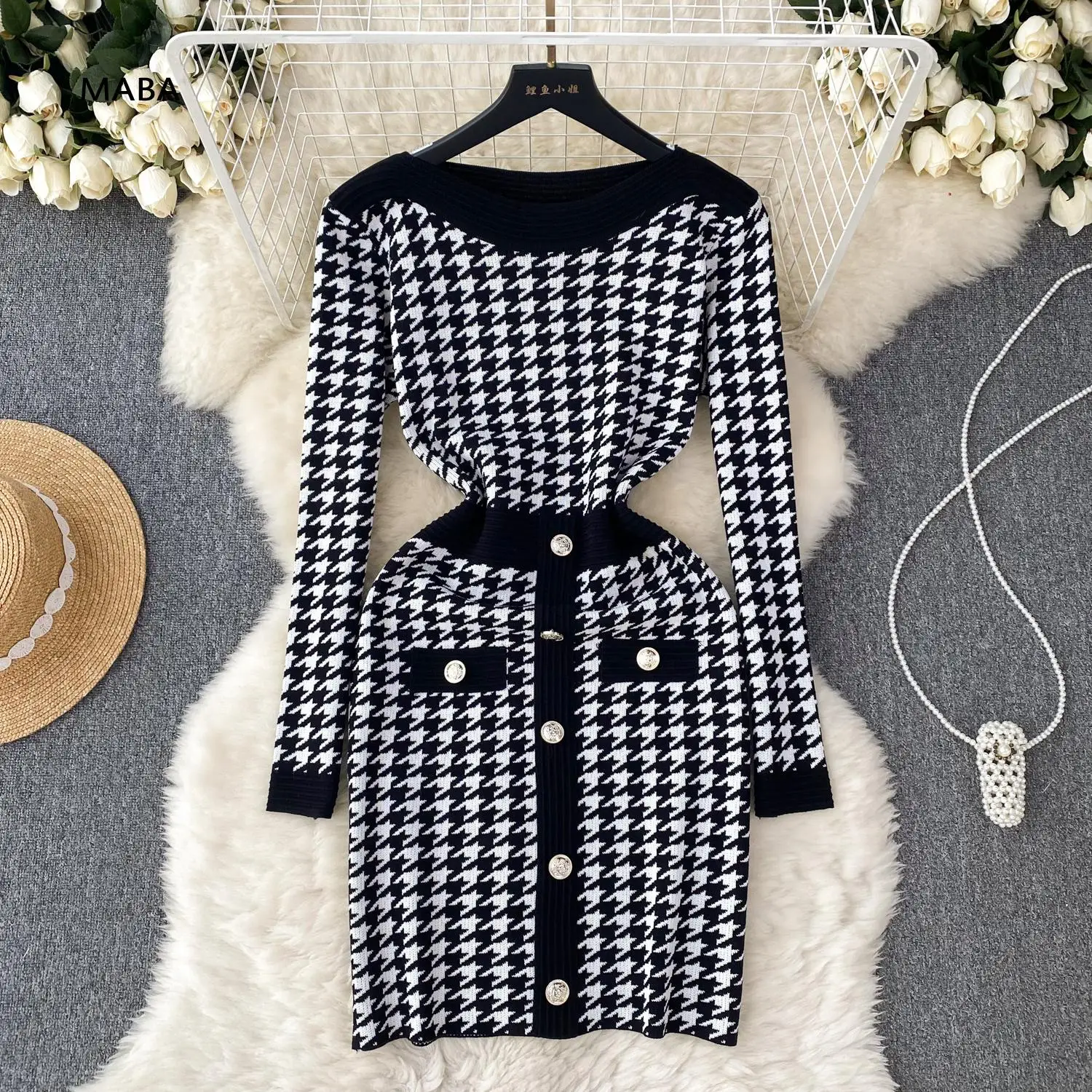 Autumn Winter Women Mini Knitted Bodycon Dress Long Sleeve O-Neck Slim Button Plaid Vintage Small Fragrance Pencil Sweater Dress
Autumn Winter Women Mini Knitted Bodycon Dress Long Sleeve O-Neck Slim Button Plaid Vintage Small Fragrance Pencil Sweater Dress