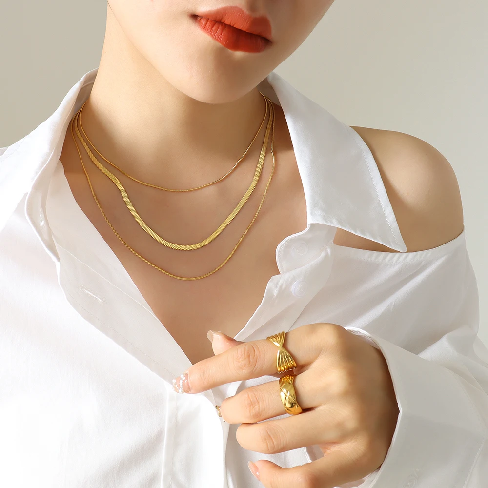 Fashion Popular Temperament Design Blade Clavicle Chain Versatile Light Luxury Three Layered Necklace Women Party
Fashion Popular Temperament Design Blade Clavicle Chain Versatile Light Luxury Three Layered Necklace Women Party