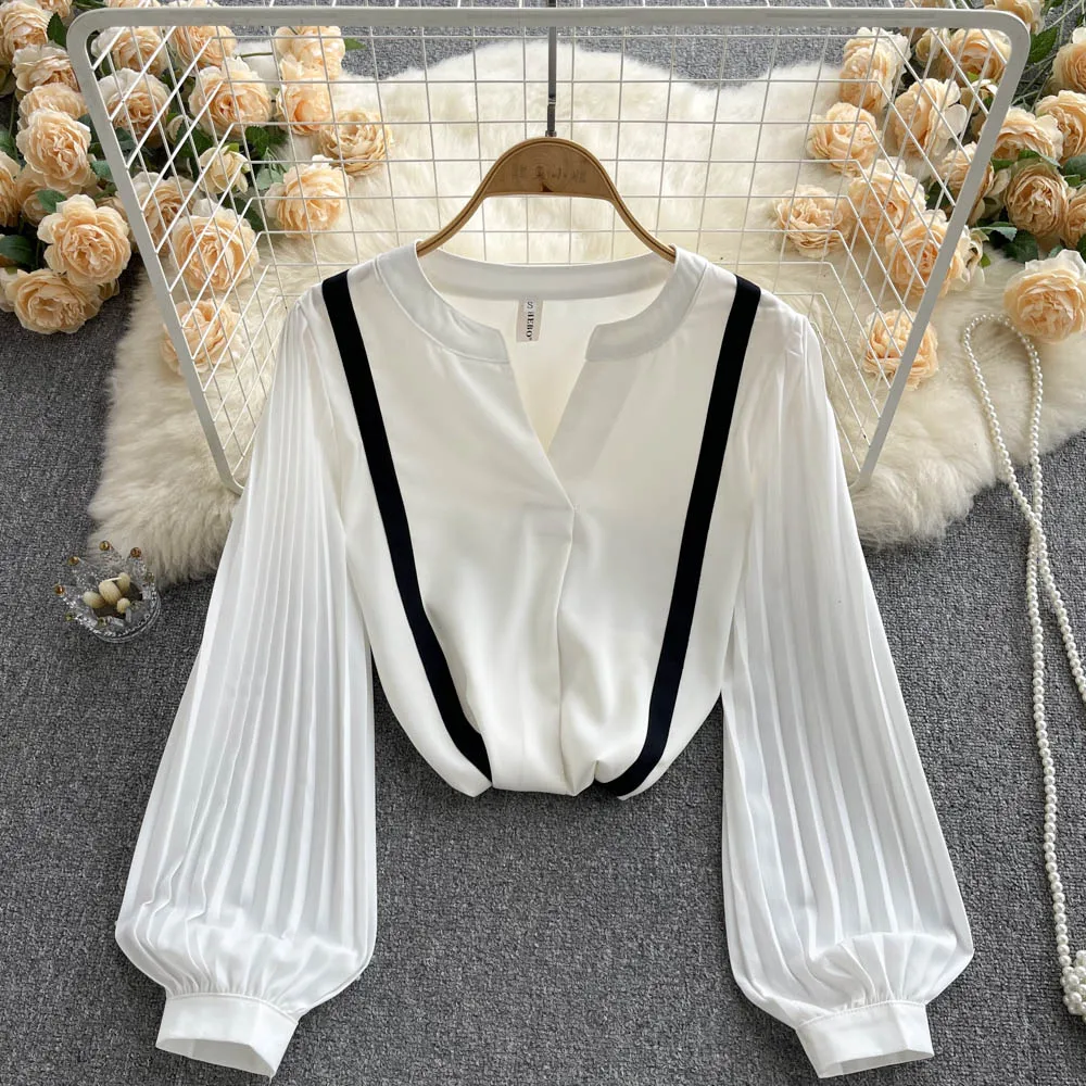 High class color contrast temperament long sleeve top early autumn women French style western-style Chiffon Shirts
High class color contrast temperament long sleeve top early autumn women French style western-style Chiffon Shirts