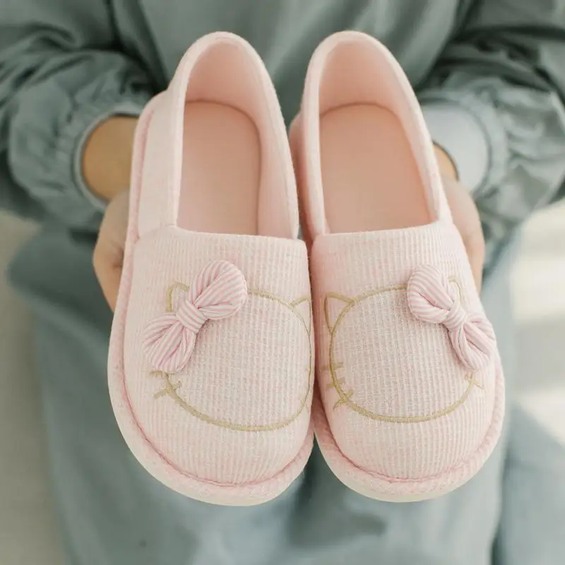 Kawaii Hello Kitty Cartoon Summer Pregnant Women Postpartum Shoes Bag Heel Thin Soft Bottom Breathable Maternity Home Slippers
Kawaii Hello Kitty Cartoon Summer Pregnant Women Postpartum Shoes Bag Heel Thin Soft Bottom Breathable Maternity Home Slippers