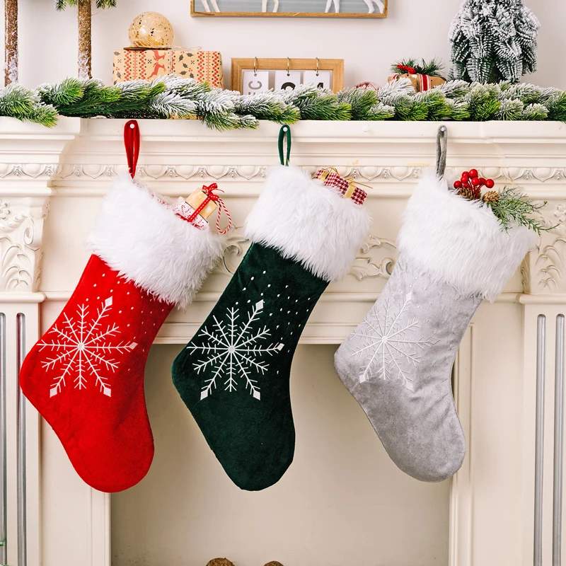 2023 рождественские чулки с Санта-Клаусом, рождественские украшения для дома, рождественские украшения для носков, декор для рождевечерние, новогодние подарки 
2023 рождественские чулки с Санта-Клаусом, рождественские украшения для дома, рождественские украшения для носков, декор для рождевечерние, новогодние подарки