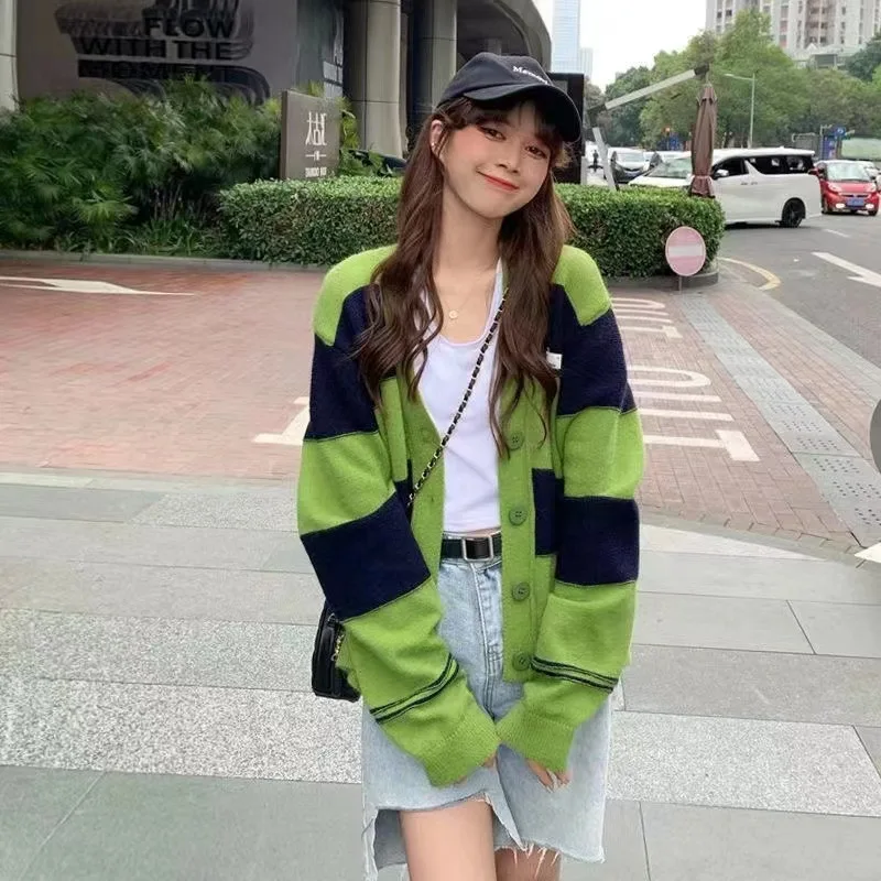 Spring and Autumn Women's Green Wear Fashion Lazy College Style Short Sweater Knit Cardigan Ladies Wool TopVestidos Mujer
Spring and Autumn Women's Green Wear Fashion Lazy College Style Short Sweater Knit Cardigan Ladies Wool TopVestidos Mujer