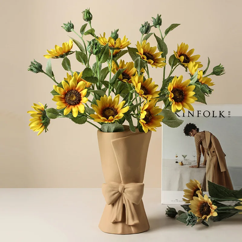 Jingdezhen Creative Ceramic Vase Flower Living Room Vase Table Decoration Vase Art Vase Nordic Decoration Plant Pots Decorative
Jingdezhen Creative Ceramic Vase Flower Living Room Vase Table Decoration Vase Art Vase Nordic Decoration Plant Pots Decorative