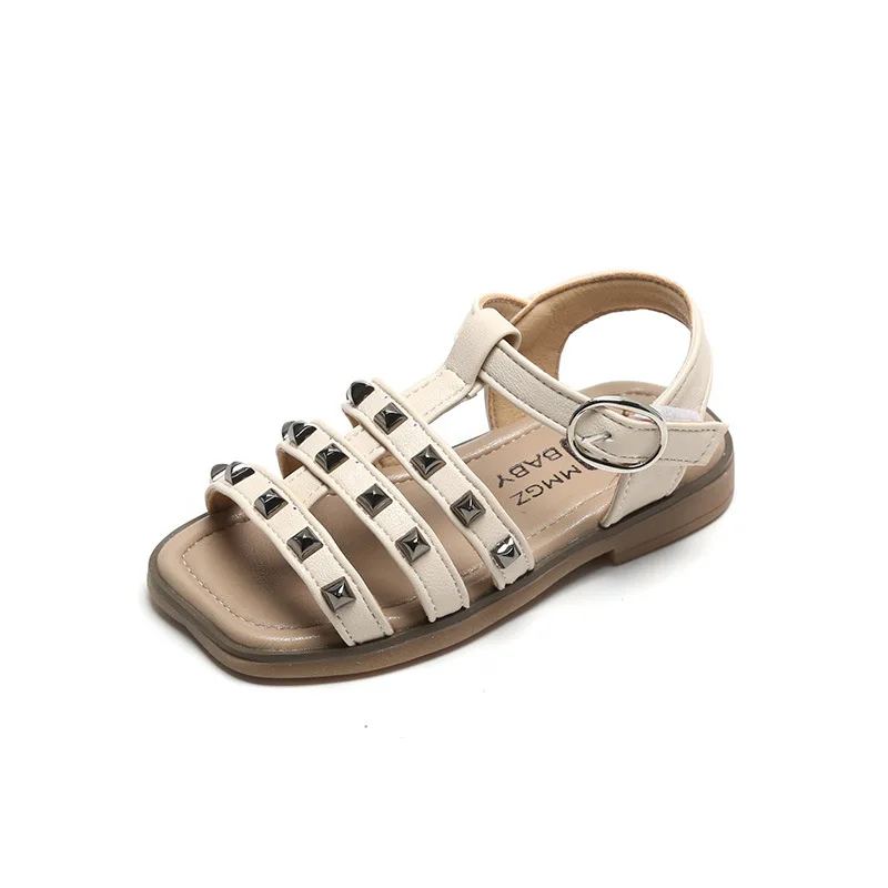 Girls sandals 2023 summer new fashion soft-soled beach shoes Roman sandals princess shoes chic flats rivet fashion gladiator hot 
Girls sandals 2023 summer new fashion soft-soled beach shoes Roman sandals princess shoes chic flats rivet fashion gladiator hot