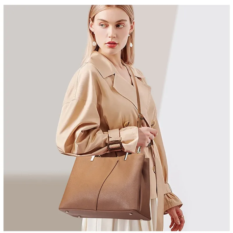 2024 Trendy and Fashionable New Women's Bags Exquisite Handbags Large Capacity Shoulder Bags Simple Commuting Crossbody Bags
2024 Trendy and Fashionable New Women's Bags Exquisite Handbags Large Capacity Shoulder Bags Simple Commuting Crossbody Bags