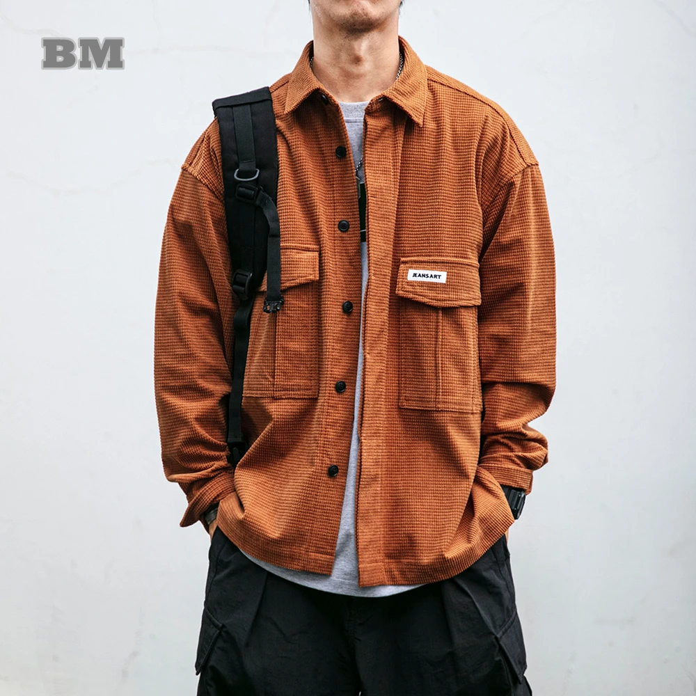 Japanese Vintage Waffle Cargo Shirt Men Clothing Korean Fashion Streetwear Trendy Coat Plus Size Harajuku Casual Black Lapel Top
Japanese Vintage Waffle Cargo Shirt Men Clothing Korean Fashion Streetwear Trendy Coat Plus Size Harajuku Casual Black Lapel Top