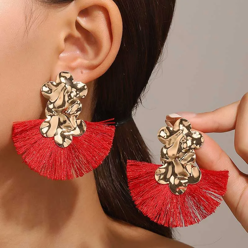 Vintage Classic Tassel Dangle Earrings for Women Creative Fashion Flower Shaped Hoop Earring Luxury Golden Jewelry Accessories
Vintage Classic Tassel Dangle Earrings for Women Creative Fashion Flower Shaped Hoop Earring Luxury Golden Jewelry Accessories