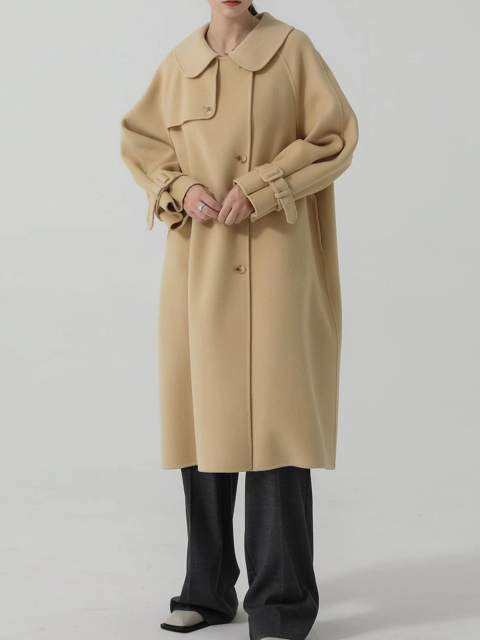 2023 New Autumn Winter Korean Single Breasted 100% Woolen Long Overcoat Women Clothing Handmade Loose Wool Coat Female Jacket 
2023 New Autumn Winter Korean Single Breasted 100% Woolen Long Overcoat Women Clothing Handmade Loose Wool Coat Female Jacket