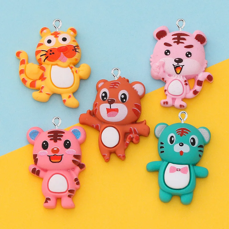 10 шт. Мультяшные тигровые подвески из смолы для сережек, ожерелий, брелоков, аксессуары «сделай сам», подвеска, ювелирные изделия с плоским о...
10 шт. Мультяшные тигровые подвески из смолы для сережек, ожерелий, брелоков, аксессуары «сделай сам», подвеска, ювелирные изделия с плоским о...