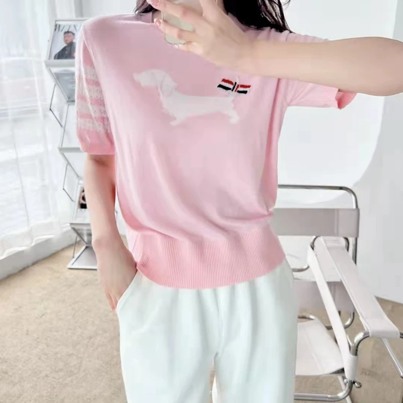 Summer new TB British style short-sleeved women's fine wool high-quality round neck puppy bow jacquard T-shirt
Summer new TB British style short-sleeved women's fine wool high-quality round neck puppy bow jacquard T-shirt