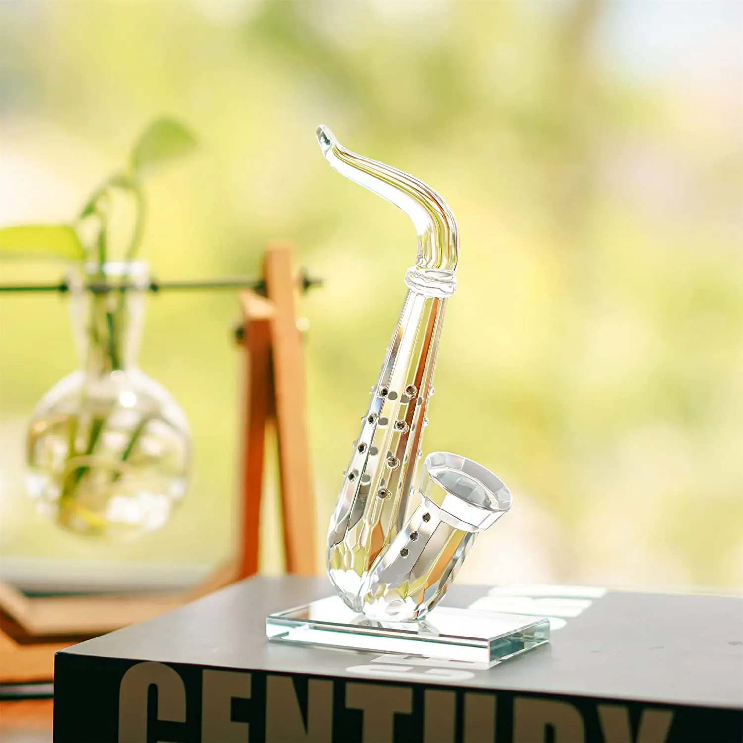 H&D 6'' Crystal Saxophone Figurine Collectibles Blown Glass Art Musical Sculpture Statues Paperweight with Base 
H&D 6'' Crystal Saxophone Figurine Collectibles Blown Glass Art Musical Sculpture Statues Paperweight with Base
