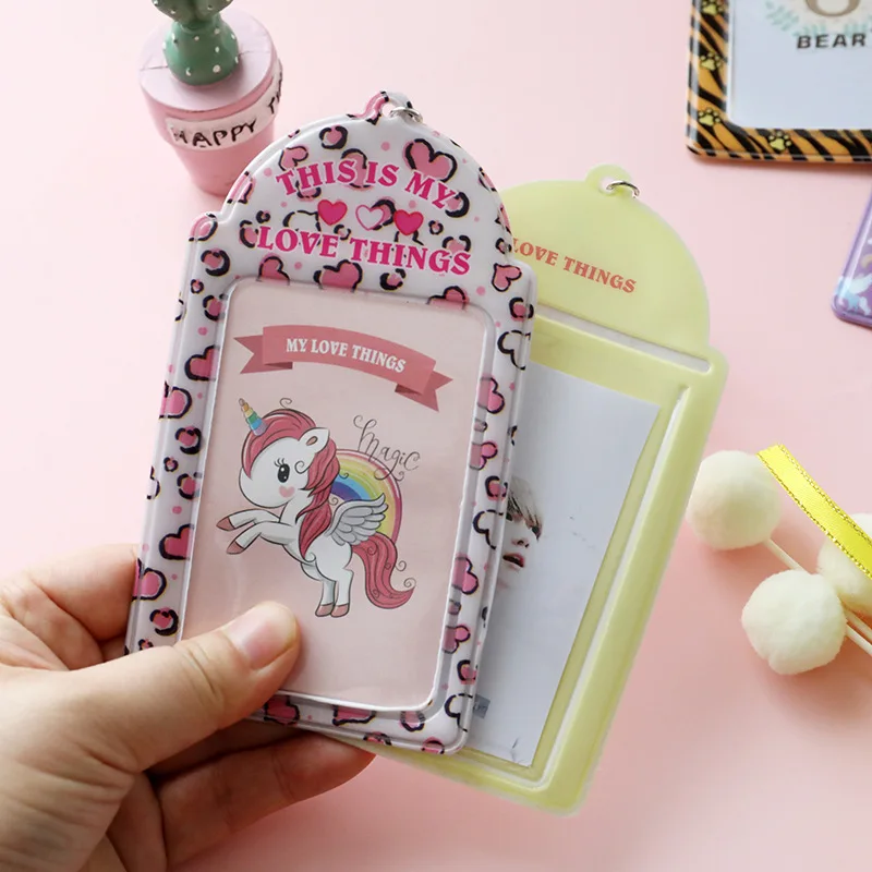 New PVC Korea Key Ring Photo Album 2 Card Slots Card Holder Case Polychromatic PVC Card Holder Card Pendant Photo Album Keyring
New PVC Korea Key Ring Photo Album 2 Card Slots Card Holder Case Polychromatic PVC Card Holder Card Pendant Photo Album Keyring
