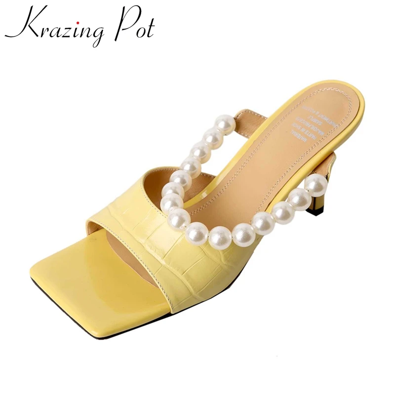 Krazing Pot European Style Genuine Leather Peep Toe High Heel Pearl Decoration Elegant Slip On High Quality Women Sandals L18
Krazing Pot European Style Genuine Leather Peep Toe High Heel Pearl Decoration Elegant Slip On High Quality Women Sandals L18