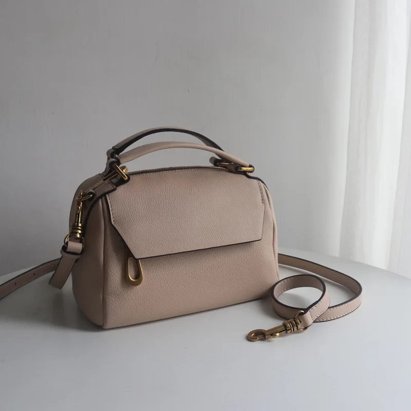 2022 New Design Women's Bag Leather Bag Shoulder Bag Cross-body Bag Handbag High Qualit
2022 New Design Women's Bag Leather Bag Shoulder Bag Cross-body Bag Handbag High Qualit