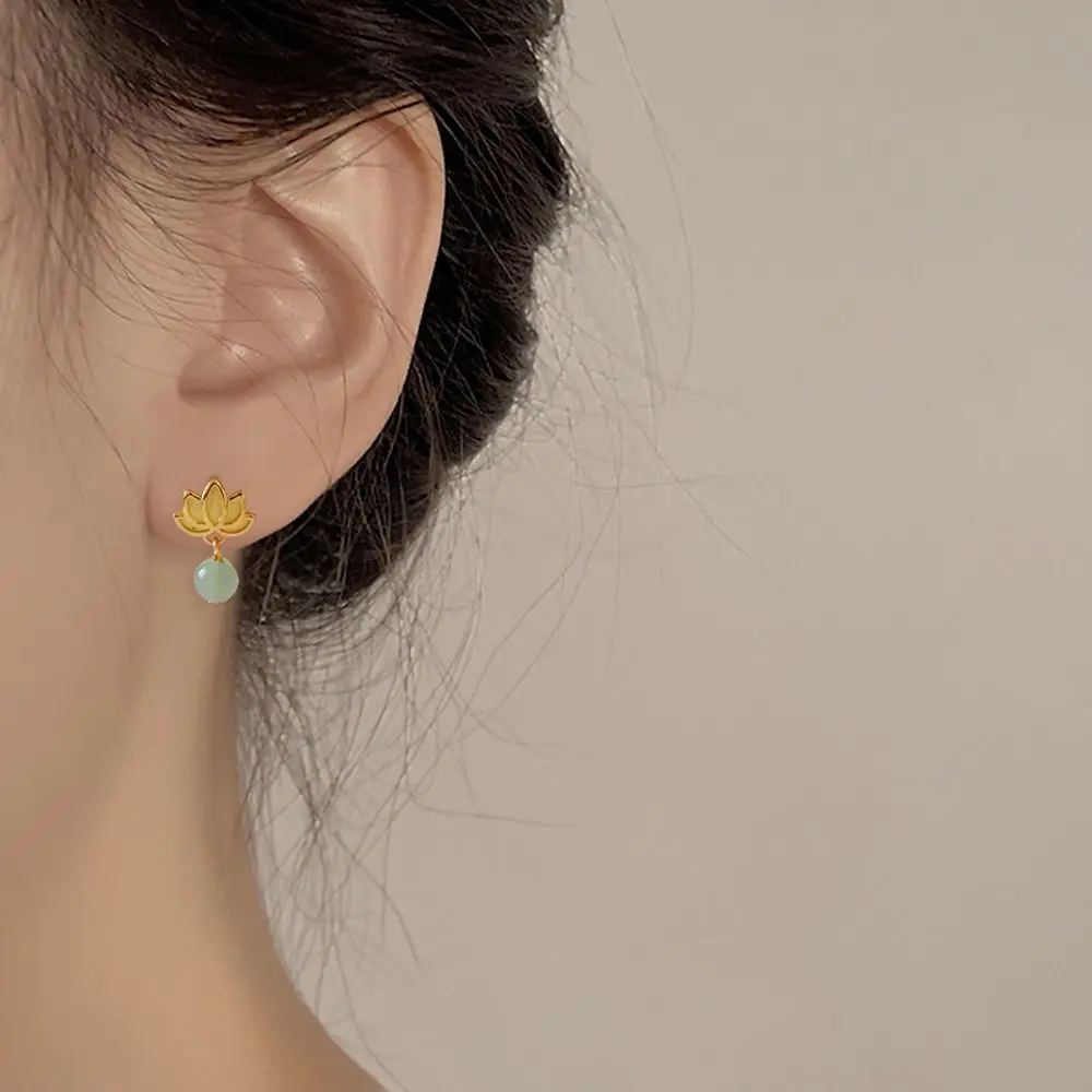 Chinese Style Women Lotus Dangle Earrings Sweet Elegant Imitation Hetian Jade Girl Drop Earrings Fashion Jewelry Hanfu Ornament
Chinese Style Women Lotus Dangle Earrings Sweet Elegant Imitation Hetian Jade Girl Drop Earrings Fashion Jewelry Hanfu Ornament