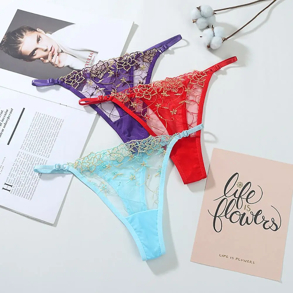 Embroidered Women Low-waist Cotton Crotch Solid Color Underpants Sexy Briefs Flowers Panties Lady Lingerie Mesh Thong
Embroidered Women Low-waist Cotton Crotch Solid Color Underpants Sexy Briefs Flowers Panties Lady Lingerie Mesh Thong