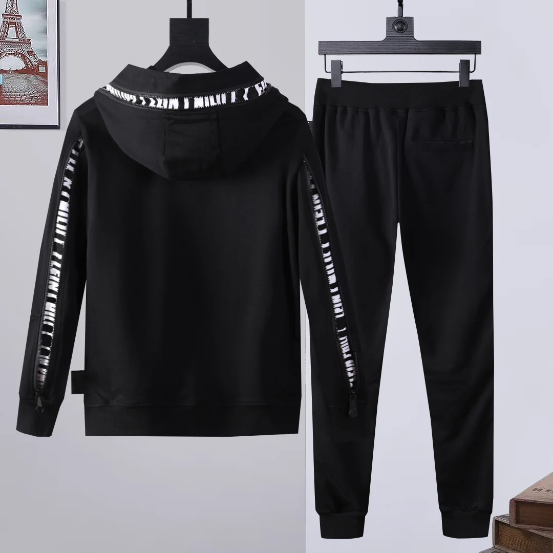 Drawstring QP Philipp Plein Top Brand Autumn Winter Zipper Stand Collar Printing Letter PP Suit Men's Sports Casual TrackSuit 
Drawstring QP Philipp Plein Top Brand Autumn Winter Zipper Stand Collar Printing Letter PP Suit Men's Sports Casual TrackSuit
