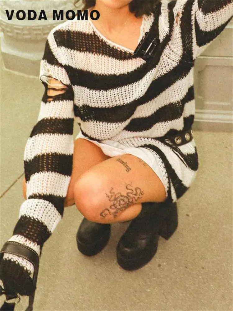 2022 autumn Fashion Loose Rock Thin Streetwear Top Women Striped Punk Gothic Long Sweater Cool Hollow Out Hole Broken Jumper
2022 autumn Fashion Loose Rock Thin Streetwear Top Women Striped Punk Gothic Long Sweater Cool Hollow Out Hole Broken Jumper