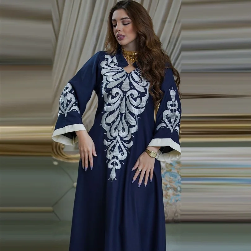 Robe Muslim Abaya Dubai Embroidered Kebaya Dress Long Sleeve Gowns Moroccan Kaftan Islam Oman Qatar Ladies Dresses
Robe Muslim Abaya Dubai Embroidered Kebaya Dress Long Sleeve Gowns Moroccan Kaftan Islam Oman Qatar Ladies Dresses