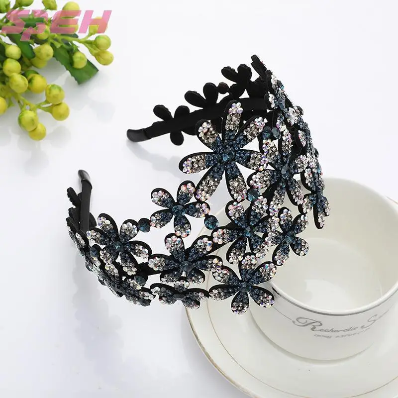 Hair accessories Rhinestone hair hoop female three-dimensional flower head hoop drill wide edge toothed hairpin hair ornament
Hair accessories Rhinestone hair hoop female three-dimensional flower head hoop drill wide edge toothed hairpin hair ornament