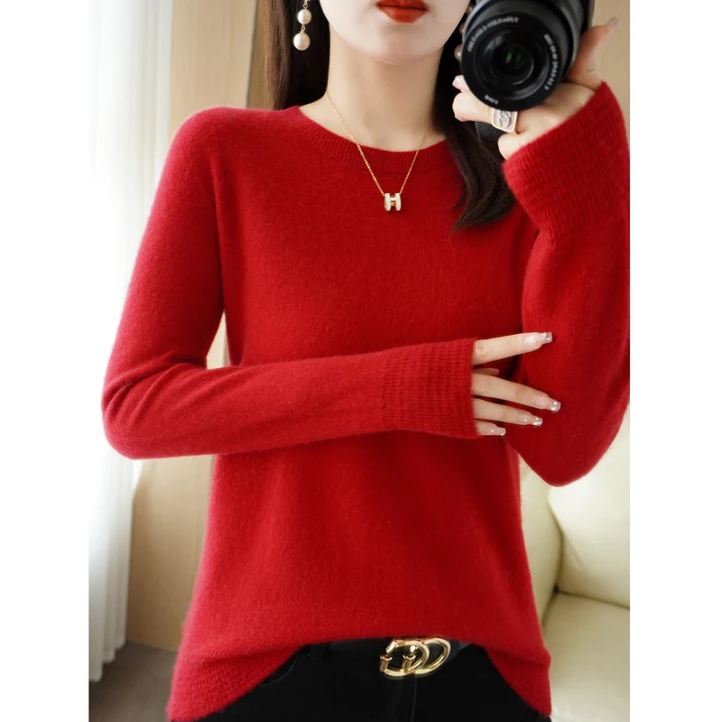New Autumn And Winter Women's Round Neck Pullovers With Loose Bottoming Sweater Tops Are Solid And Thin
New Autumn And Winter Women's Round Neck Pullovers With Loose Bottoming Sweater Tops Are Solid And Thin