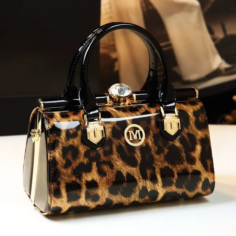 Fashion New Snake Grain Leather Handbag Flip Bag Casual All-match Messenger Shoulder Bag 3799
Fashion New Snake Grain Leather Handbag Flip Bag Casual All-match Messenger Shoulder Bag 3799