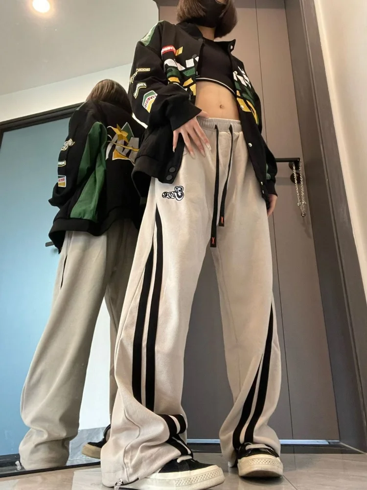 HOUZHOU Hip Hop Y2K Beige Striped Jogging Sweatpants Women Harajuku Streetwear Joggers Sports Pants Oversize Black Wide Trouser
HOUZHOU Hip Hop Y2K Beige Striped Jogging Sweatpants Women Harajuku Streetwear Joggers Sports Pants Oversize Black Wide Trouser