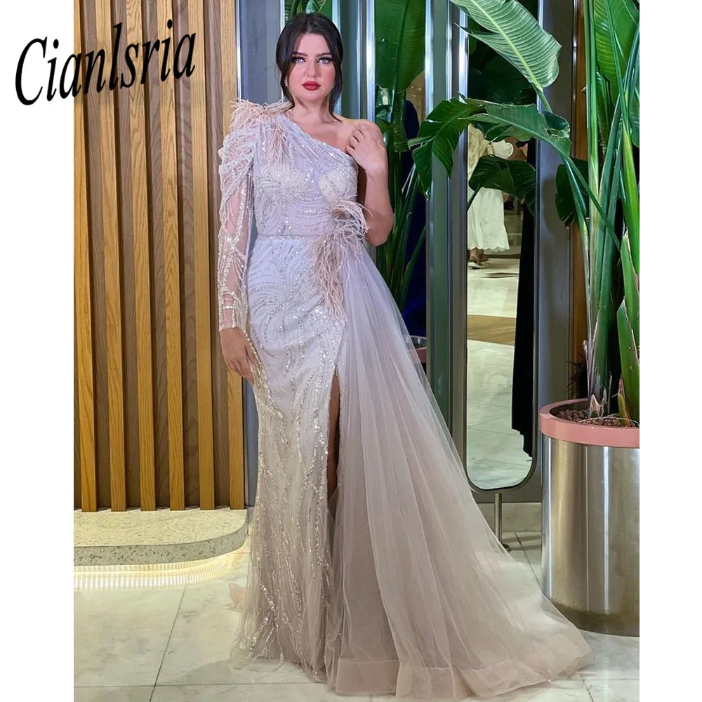 Champagne High Split Mermaid Elegant Sexy One Shoulder Evening Dresses Gowns Feathers Luxury Beaded 2022 For Women Party
Champagne High Split Mermaid Elegant Sexy One Shoulder Evening Dresses Gowns Feathers Luxury Beaded 2022 For Women Party