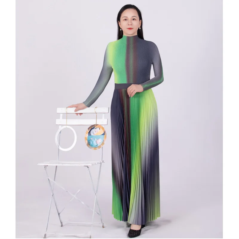 Miyake Pleated Suit Women 2023 Autumn New Color Matching Corn Pleated Long Sleeved Fitted T-shirt High Waist Skirt Two-Piece Set
Miyake Pleated Suit Women 2023 Autumn New Color Matching Corn Pleated Long Sleeved Fitted T-shirt High Waist Skirt Two-Piece Set