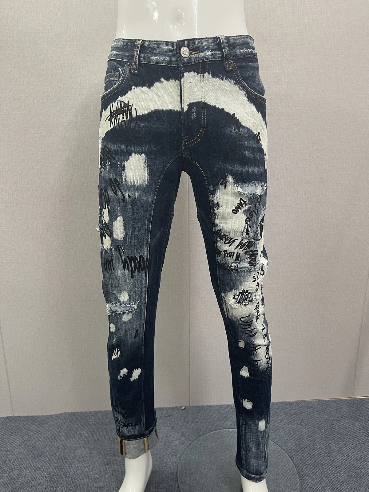new denim trousers for men slim fit small feet casual water wash full strip graffiti printing small feet slightly spring
new denim trousers for men slim fit small feet casual water wash full strip graffiti printing small feet slightly spring