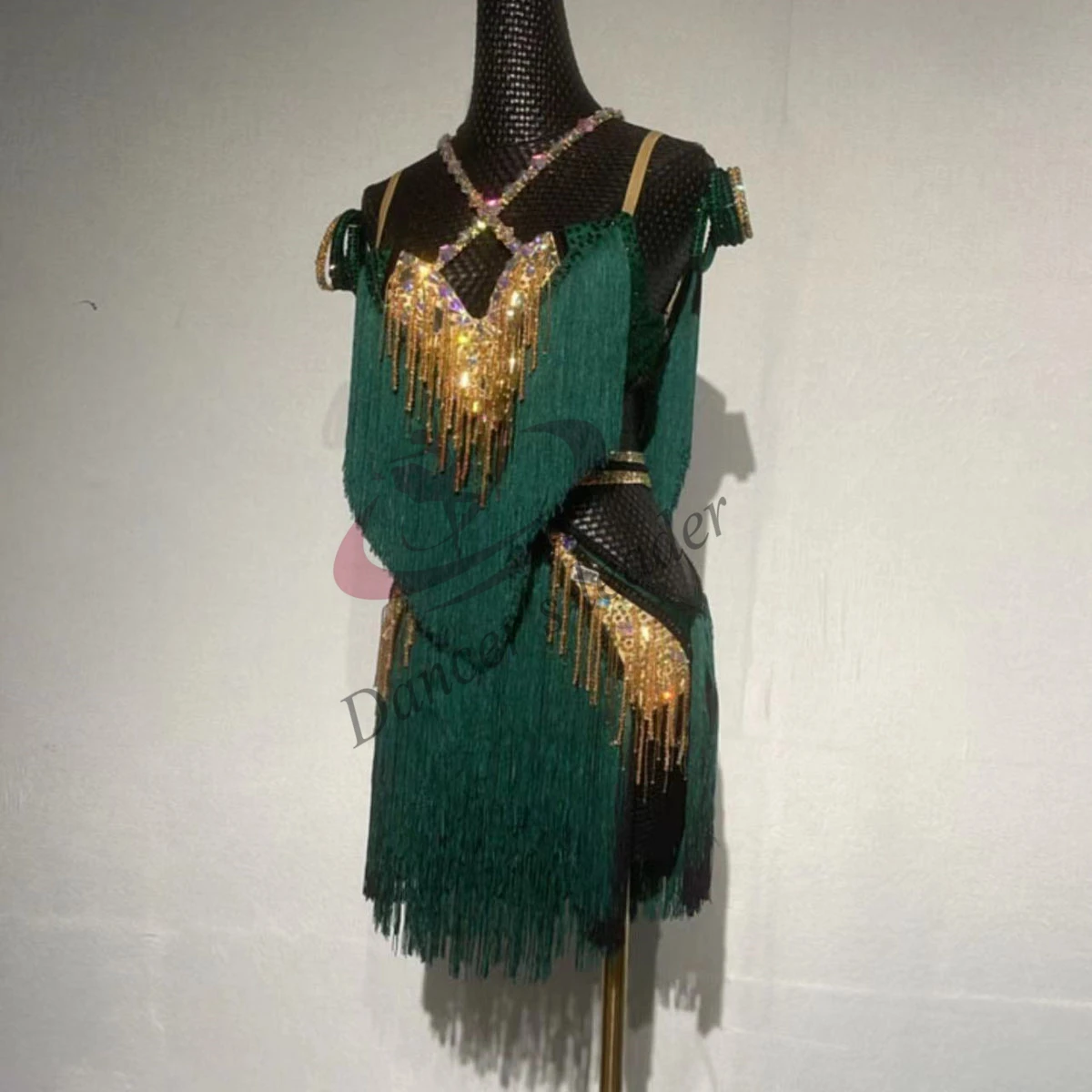 Latin Dance Professional Dress High-end Custom Gold Diamond Tassel ChaCha Tango Women Adult Standard Stage Professional Clothing
Latin Dance Professional Dress High-end Custom Gold Diamond Tassel ChaCha Tango Women Adult Standard Stage Professional Clothing