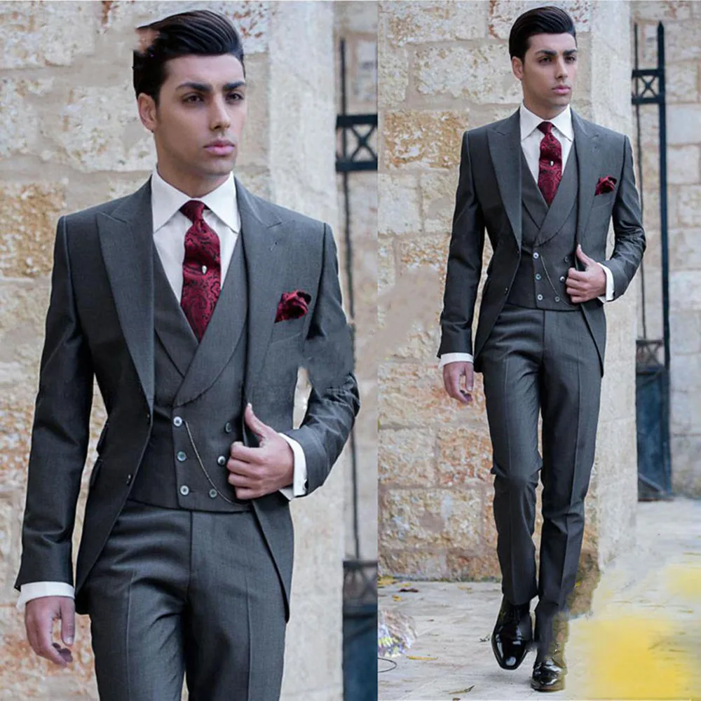 Korean Men Pant Suits Dark Gray Tailor Made Suit Three Piece (Blazer+Pant+Vest) Two Buttons Groom Tuxedos Fashion Costume Homme
Korean Men Pant Suits Dark Gray Tailor Made Suit Three Piece (Blazer+Pant+Vest) Two Buttons Groom Tuxedos Fashion Costume Homme