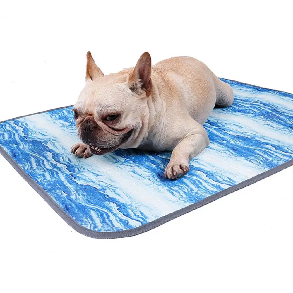 Моющиеся квадратные эластичные летние охлаждающие коврики воздухопроницаемые летние коврики для домашних животных модные для дивана 
Моющиеся квадратные эластичные летние охлаждающие коврики воздухопроницаемые летние коврики для домашних животных модные для дивана