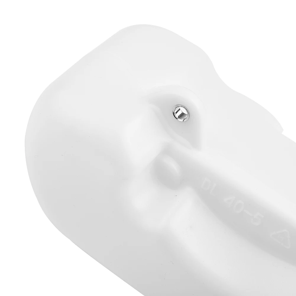 1pcs Grass Cutter Fuel Tank Plastic 24.5x13.5x11.5cm Fuel Tank For CG430 520 43CC 52CC 47CC Brush Cutter Strimmer Garden Parts
1pcs Grass Cutter Fuel Tank Plastic 24.5x13.5x11.5cm Fuel Tank For CG430 520 43CC 52CC 47CC Brush Cutter Strimmer Garden Parts