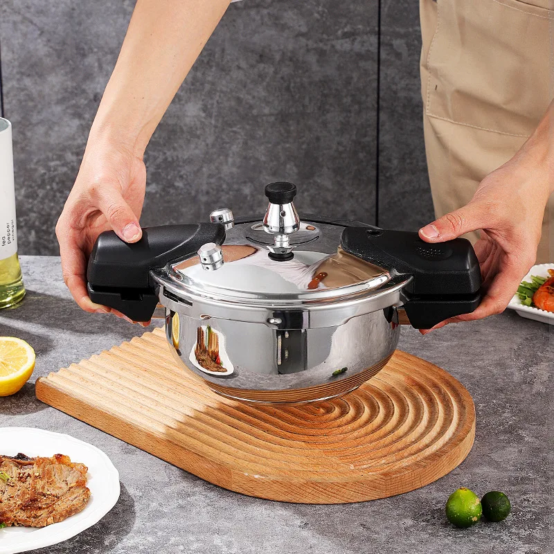 3L Non stick pressure cooker Portable pressure cooker soup Pots and pans stainless steel Pressure cooker Kitchen accessories
3L Non stick pressure cooker Portable pressure cooker soup Pots and pans stainless steel Pressure cooker Kitchen accessories