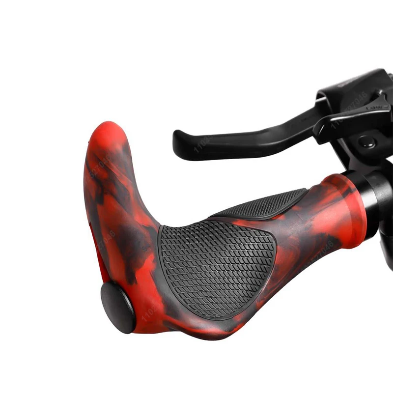 Bicycle Grip TPR Rubber Integrated Horn Handle Grip MTB Cuffs Bilateral Locked Shockproof Mountain Bike Grips Cycle Accessories 
Bicycle Grip TPR Rubber Integrated Horn Handle Grip MTB Cuffs Bilateral Locked Shockproof Mountain Bike Grips Cycle Accessories