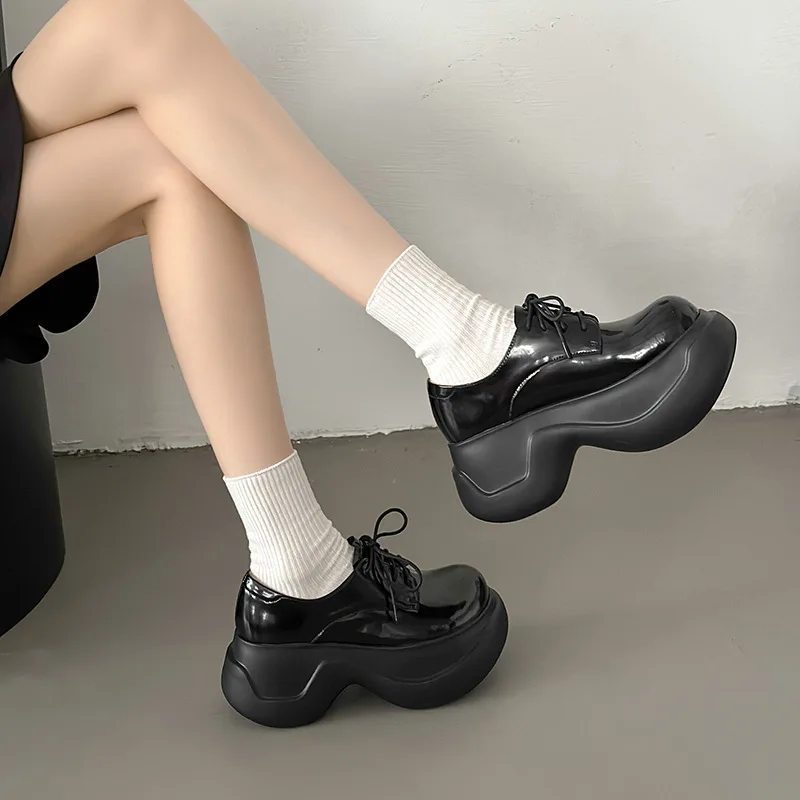 Женские туфли на массивной платформе, Туфли Мэри Джейн на танкетке с перекрестными ремешками и круглым носком, лоферы на платформе в студенческом стиле, осень 2023
Женские туфли на массивной платформе, Туфли Мэри Джейн на танкетке с перекрестными ремешками и круглым носком, лоферы на платформе в студенческом стиле, осень 2023