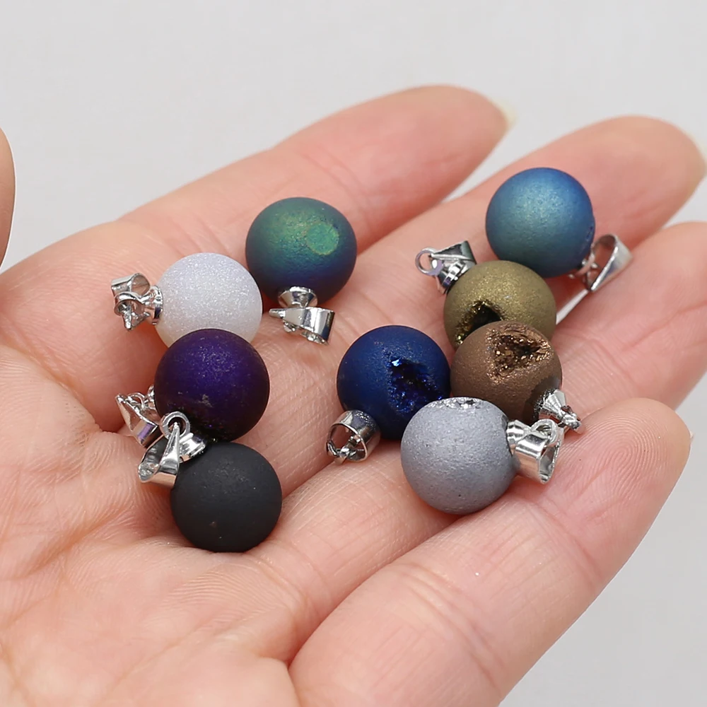 1pcs Natural Round Color Plating Stone Mixed Colors Pendant for Jewelry Making DIY Necklace Accessories Women Gift Size 10x10mm
1pcs Natural Round Color Plating Stone Mixed Colors Pendant for Jewelry Making DIY Necklace Accessories Women Gift Size 10x10mm